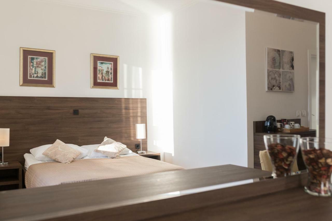 Accommodation Iva Zadar Eksteriør billede